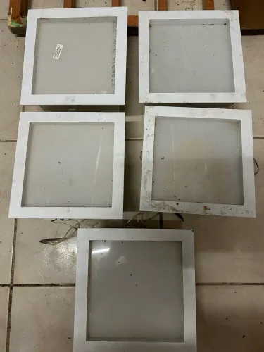 Vendo 6 (seis) Luminárias novas.