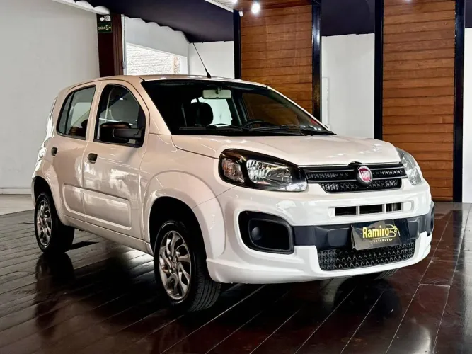 Fiat Uno Attractive 1.0 Flex 6V 5P 2021