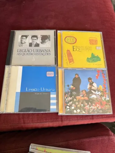 CDs legião urbana e alguns nacionais antigos