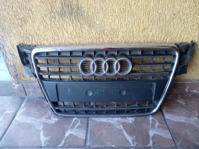 Grade Audi A4 2009 2010 2011 (Detalhe Friso)