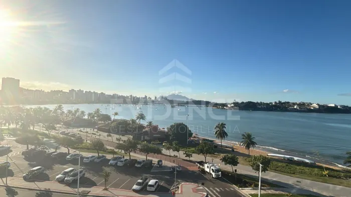 Exclusivo apartamento alto padrão, 4 quartos na Enseada do Suá.