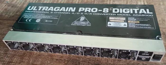 Adat Behringer Ada 8000 Ultragain Pro-8 - Sucata