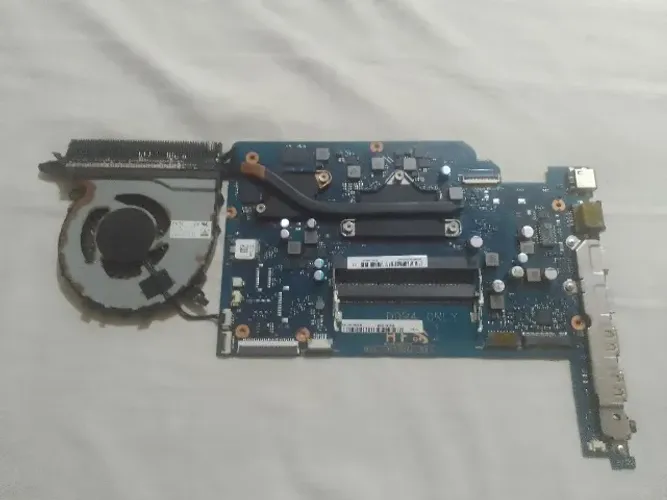 Placa Mãe com defeito Notebook Samsung NP300E5K