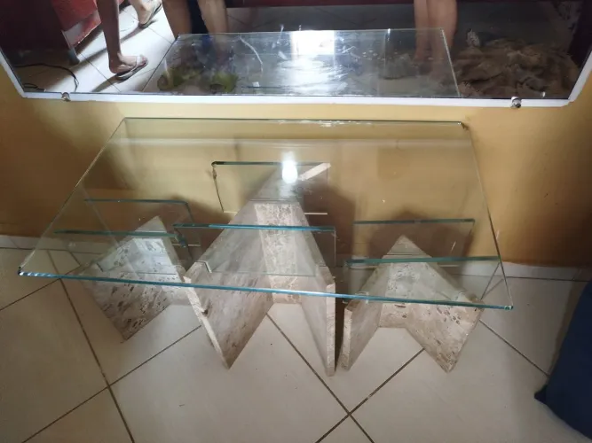 Mesa de vidro e marmore
