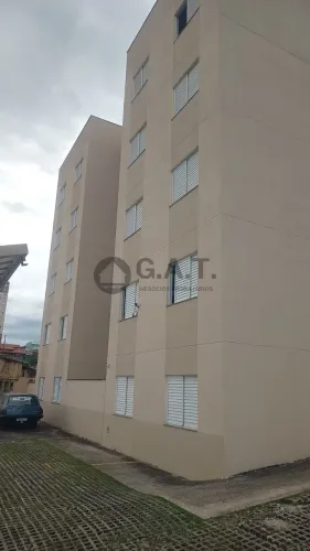 Apartamento à venda no Jardim Gonçalves, Sorocaba-SP: 2 quartos, 1 suíte, 2 salas, 2 banhe