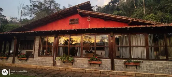 Casa para Venda em Teresópolis, Albuquerque, 3 dormitórios, 2 banheiros, 2 vagas