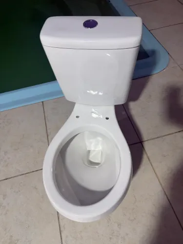Kit Vaso Sanitário com Caixa Acoplada Ravena Deca Branco Combo