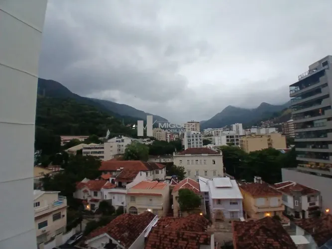 Apartamento à venda parte nobre da Rua Uruguai, sala 3 quartos 1 vaga de garagem 82m²