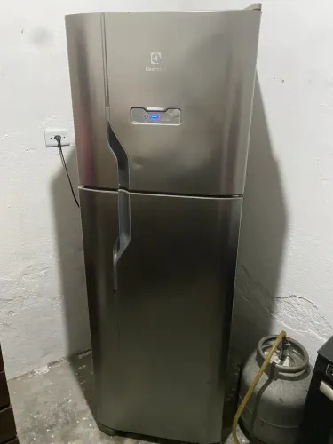 Geladeira Electrolux( preço negociável)