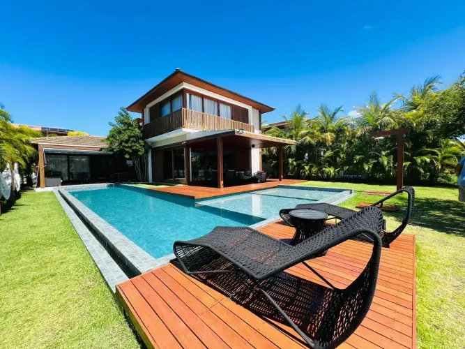 Casa a Venda no Condomínio Piscinas Naturais - Praia do Forte - Mata de São João - BA