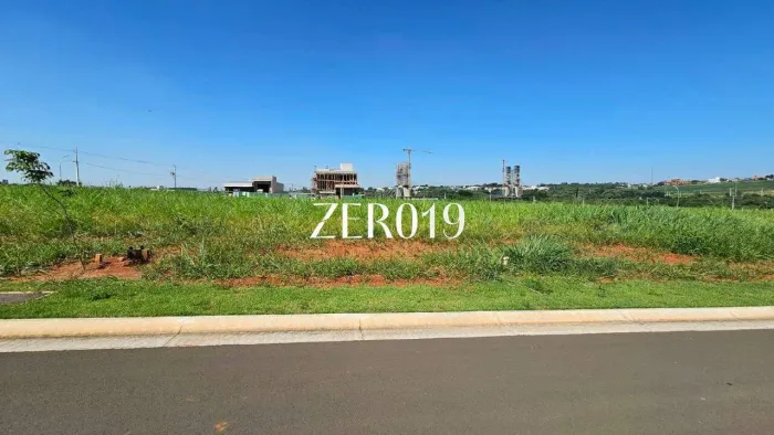 Terreno a venda 250m² em condomínio fechado no Jardim Fortaleza - Paulínia