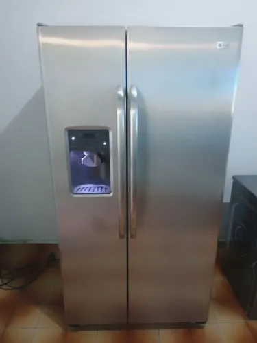 Geladeira Side by Side Frost Free 127v 650 Litros
