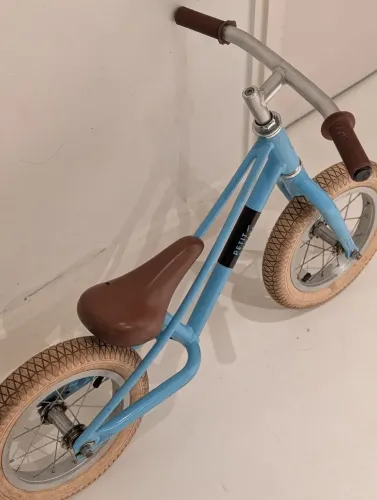 Bicicleta infantil de equilíbrio petit cycle