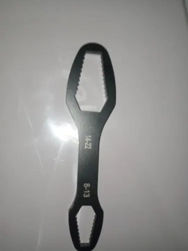 CHAVE UNIVERSAL (VÁRIAS MEDIDAS)