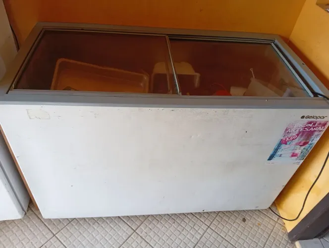 Vendo vários freezer.