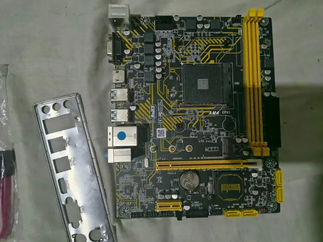 Placa mae a520m AM4 nova de caixa