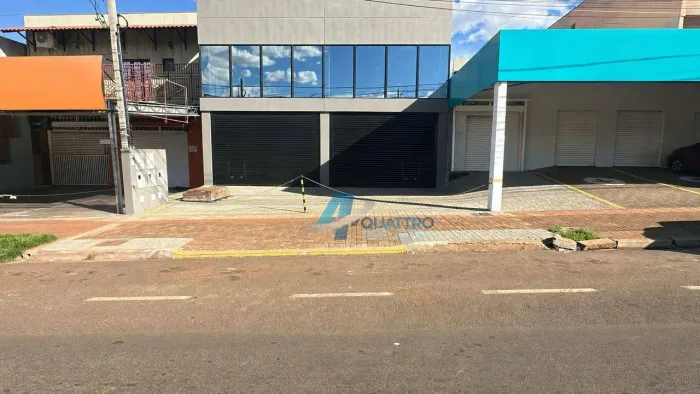 Sala Comercial para alugar com 77 m² na Avenida Saul Elkind - Londrina