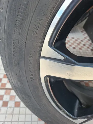 UMA RODA DO ONIX LTZ