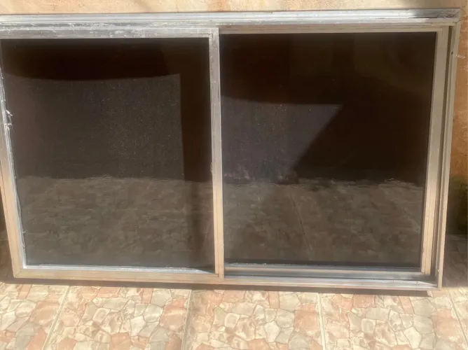 Porta de correr alumínio 1,20 x 80cm