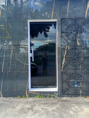 Vende-se porta de vidro / Correr 2,10x0,90