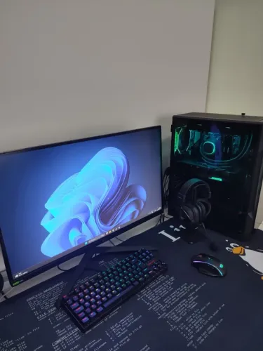 PC gamer + Setup Completo (LEIA A DESCRIÇÃO DO ANÚNCIO)