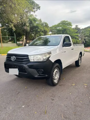 Toyota Hilux CS 4X4 2.8 TDI Diesel Mec. 2019