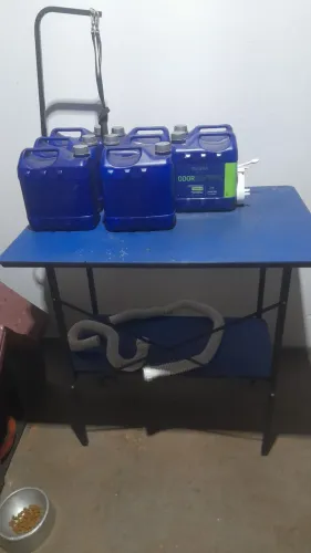 Vendo material para banho e tosa