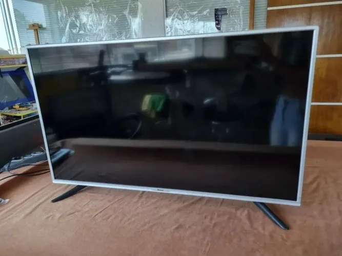 Smart TV Philco 40" 4K LED