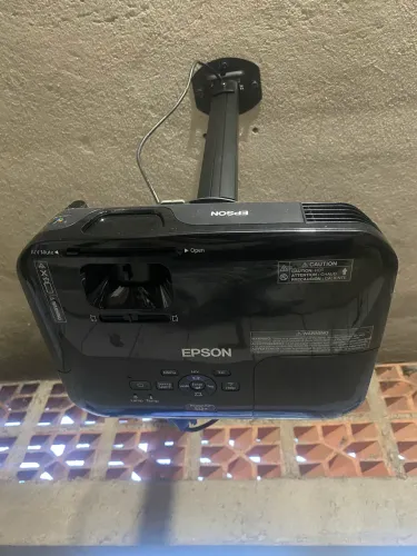 Projetor S12+ Epson + suporte + tela 100 polegadas
