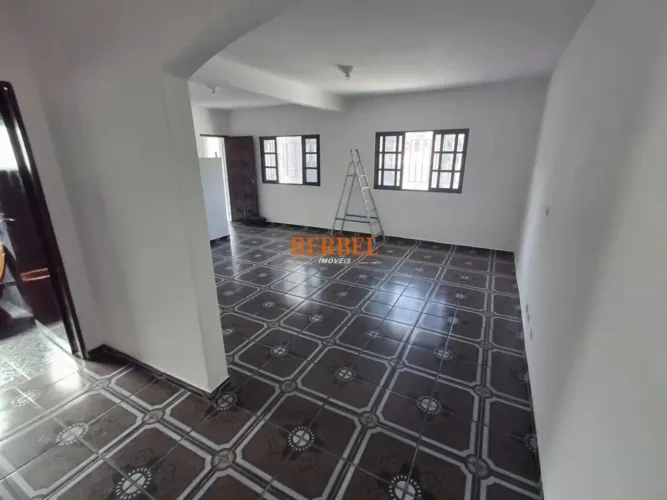 Sobrado a Venda na Vila Nhocuné, 03 Dormitórios, 02 Vagas, 200m²