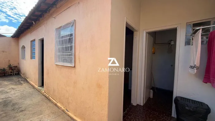 Casa com 3 dormitórios à venda, 155 m² por R$ 249.999,99 - Parque Industrial - São José do