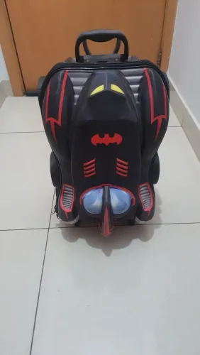 Mochila carrinho do Batman.