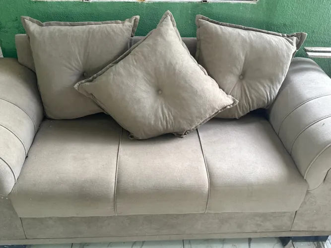 Vendo sofá de 2 e 3 lugares