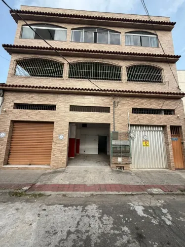 Imóvel comercial com câmara fria frigorifica