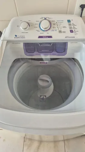 Máquina de Lavar Electrolux 10,5kg LAC11 Turbo Economia Jet&Clean - Perfeito Estado