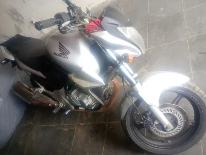 Cb300r. Com chave reserva e manual