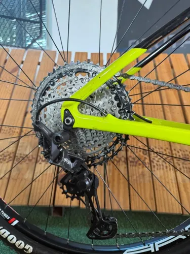 Caloi Carbon Racing HT