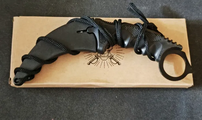 Faca Karambit