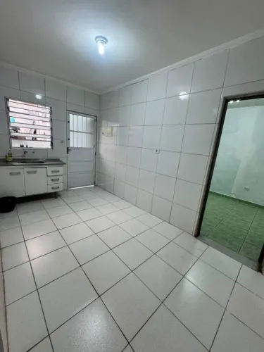 Casa para Locação em Excelente Localização 1 Quarto