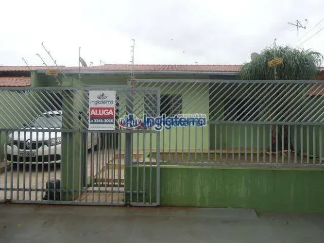 Casa com 3 Quartos para alugar, 100 m² por R$ 1.650/mês - San Fernando - Londrina/PR