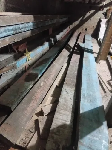 Vendo madeira de Lei