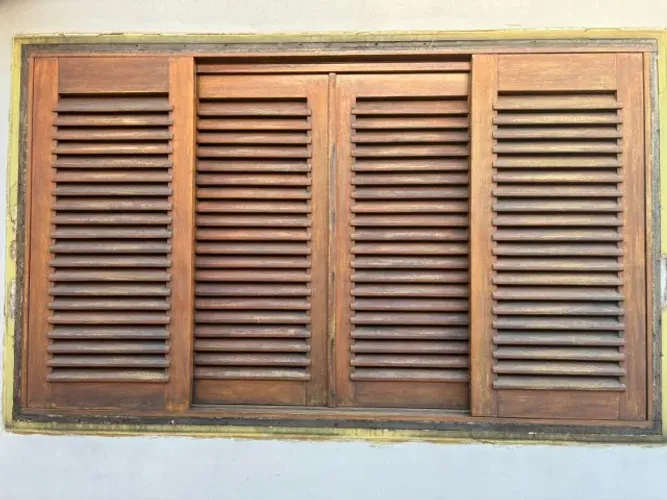 2 Janelas em Madeira Completa