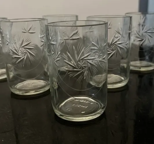 Conjunto de 8 Copos com Lapidação Girassol