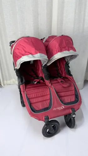 Baby Jogger City Duplo 2 Carrinho de Bebê para Gêmeos Duplo Leve, dobrável e compacto