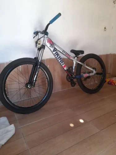 Bicicleta Aro 26 Vikingx Tuff 25/30 do Grau