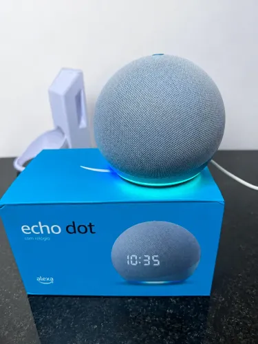 Alexa 4 geração com relógio 