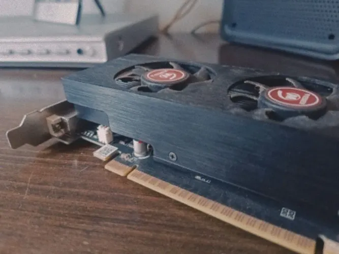 Veineda GTX750 (4GB Vram)