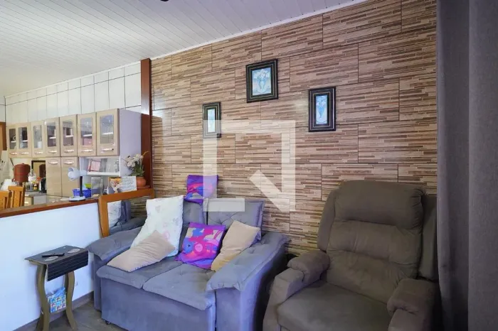 Casa à Venda - Sarandi, 2 Quartos, 140 m2