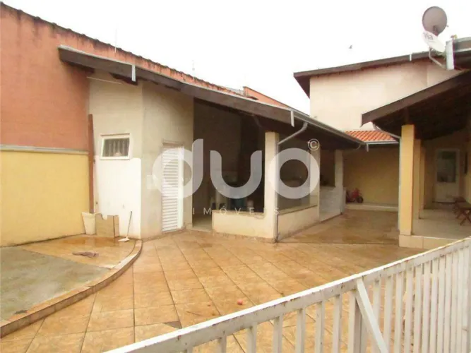 Casa à venda no Loteamento Santa Rosa, em Piracicaba 3 suítes e 4 vagas