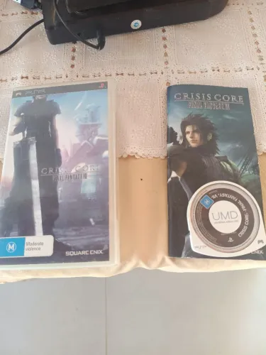 Final Fantasy VII Crisis Core Psp UMD